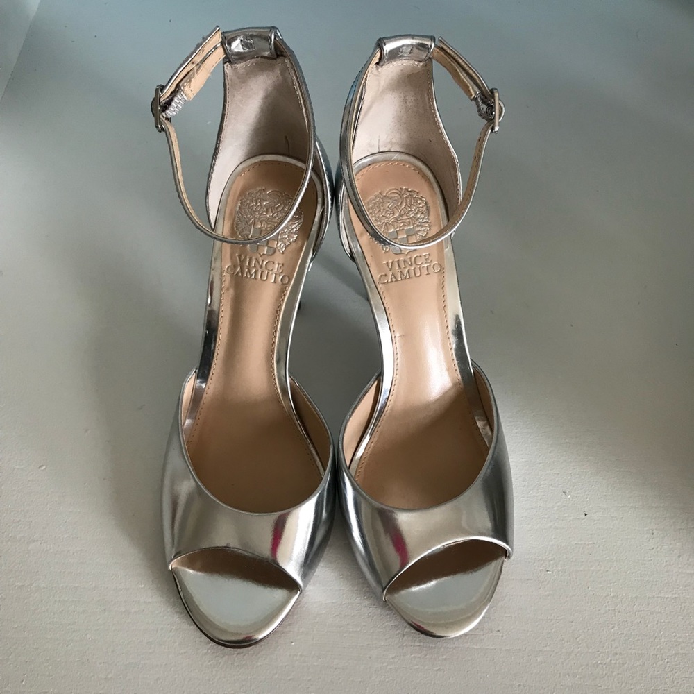 Vince Camuto silver dress shoes